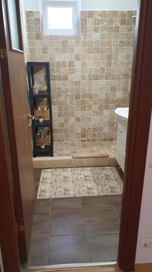Apartament Tokyo Bukarest Kültér fotó