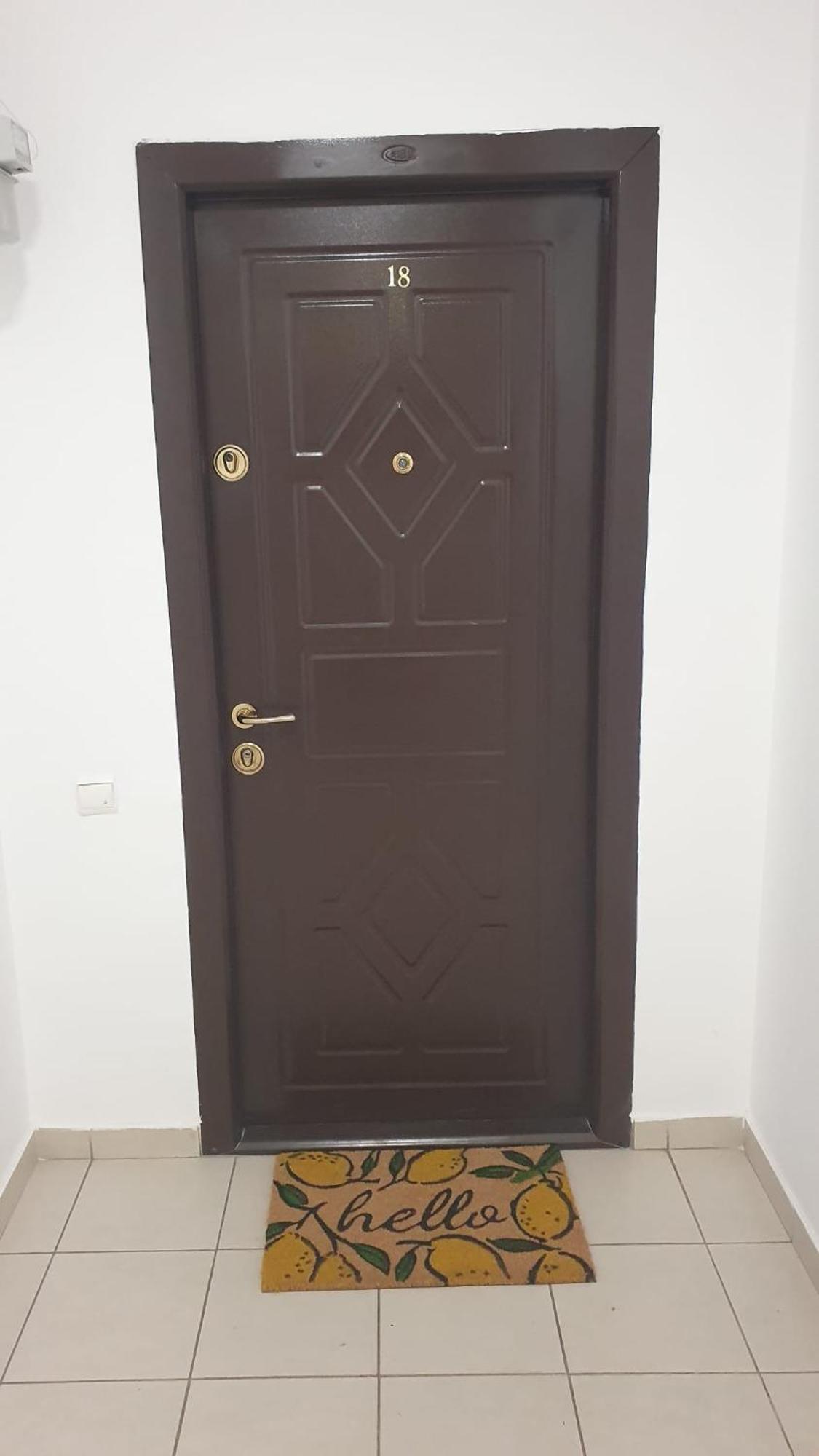 Apartament Tokyo Bukarest Kültér fotó