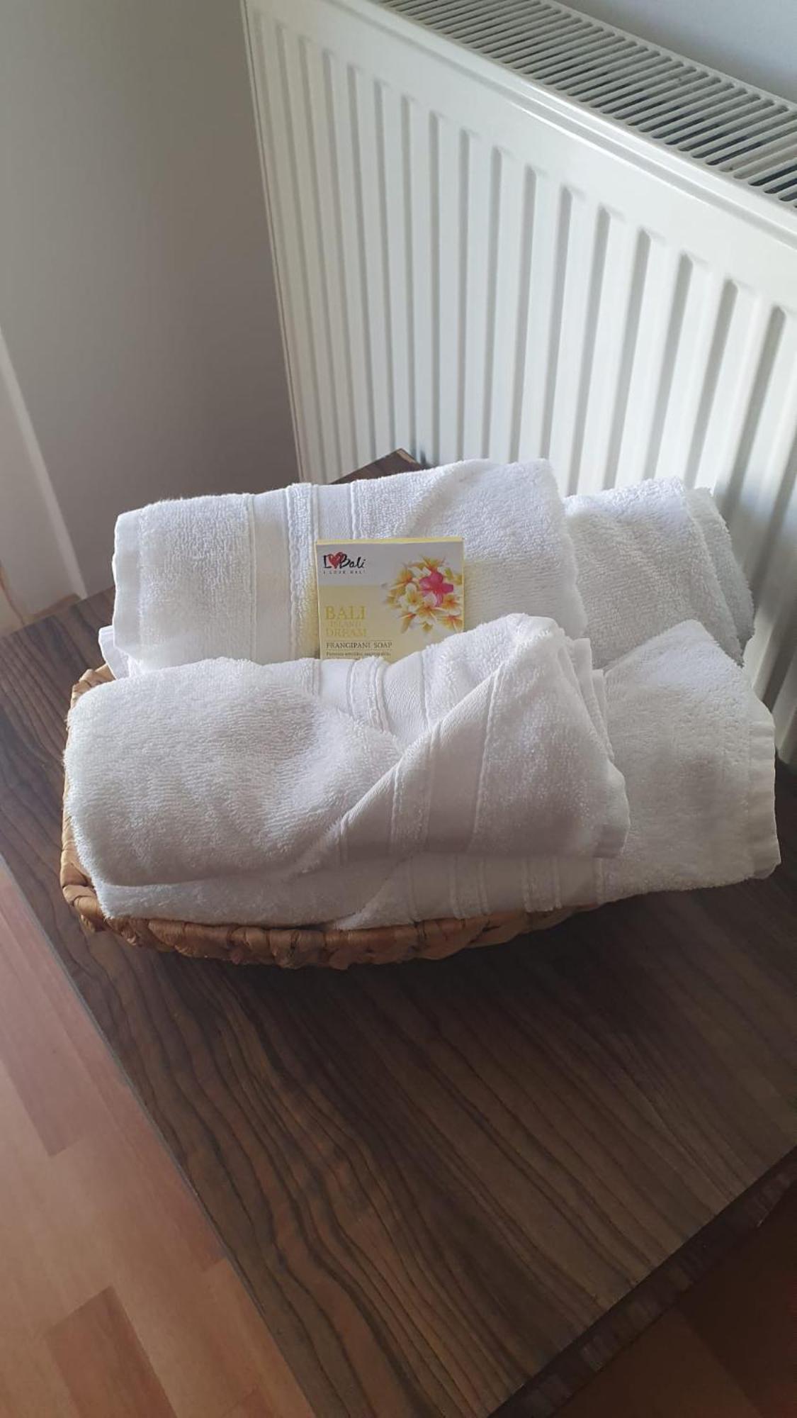 Apartament Tokyo Bukarest Kültér fotó